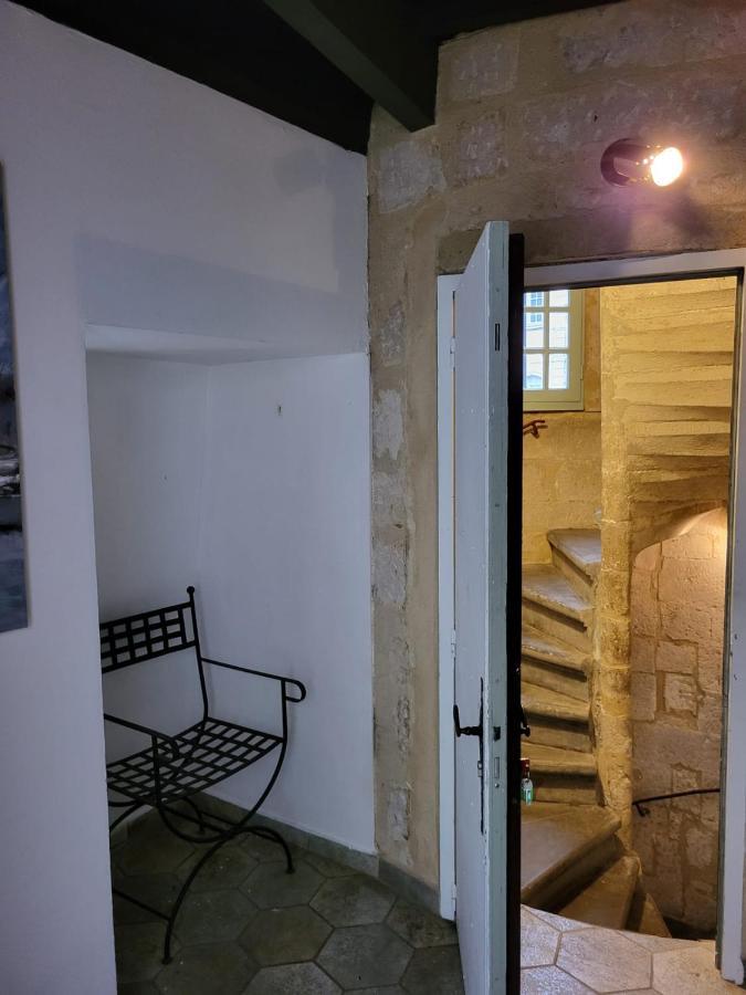 Uzes, Au Coeur Du Centre Medieval Le Logis Du Consul Un Bien D'Exception Du Xvieme Siecle エクステリア 写真